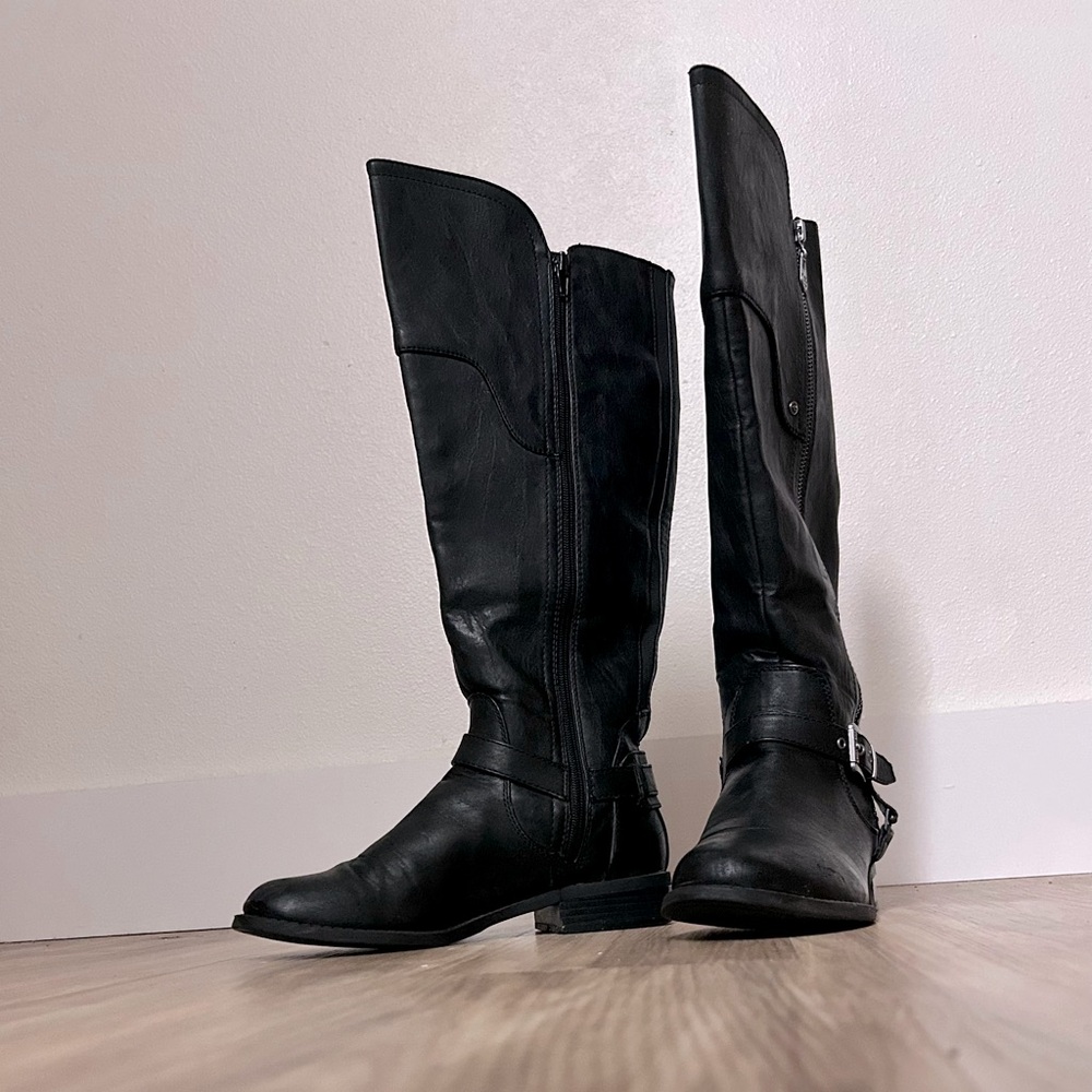 Guess tall leather boots. Size 7.5